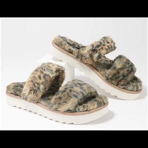 New Koolaburra by Ugg faux fur slides